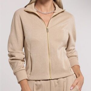 NWOT - Generation Love INEZA SHIMMER SWEATSHIRT